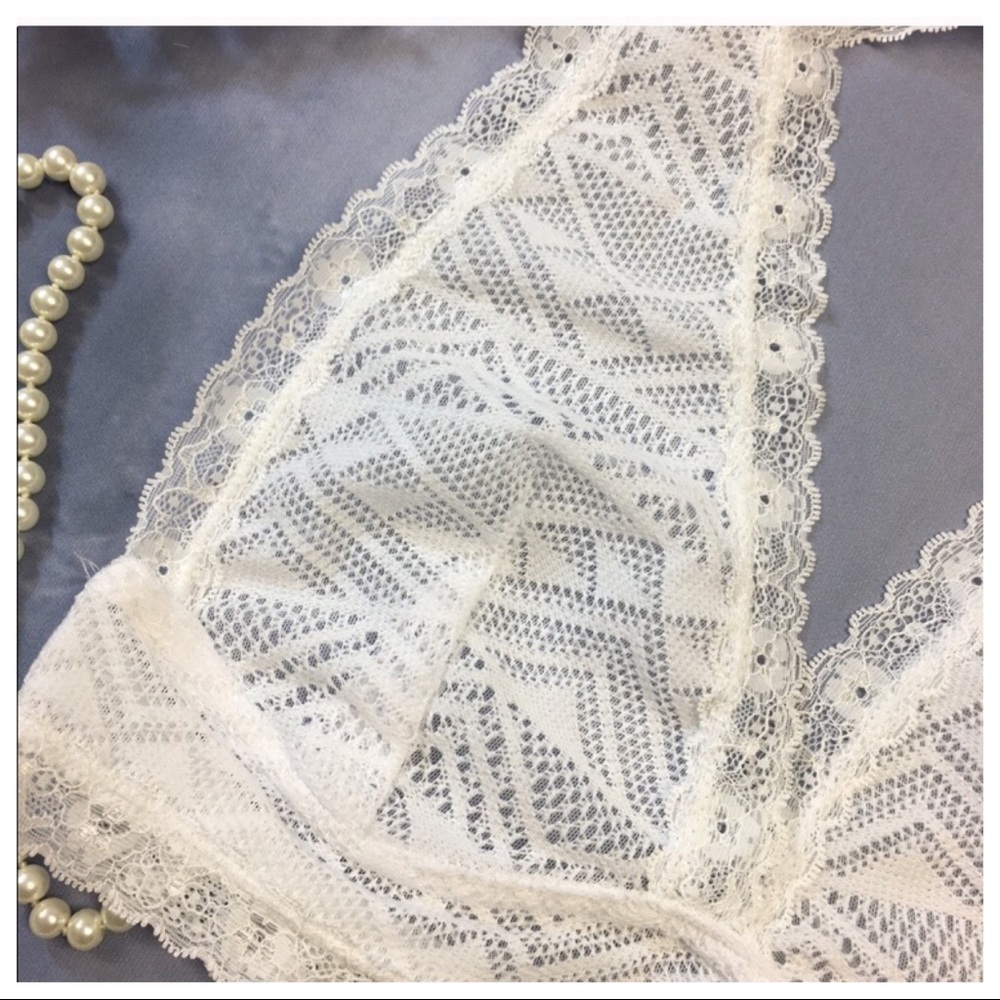 RESTOCKED GET BY WITH A LITTLE HELP BRALETTE-WHITE - Picture 4 of 5